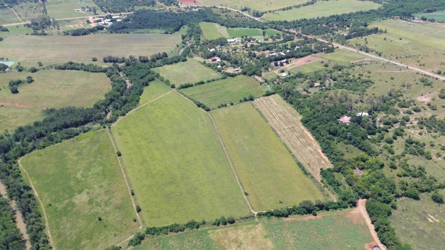 10 Bedroom Property for Sale in Skeerpoort North West